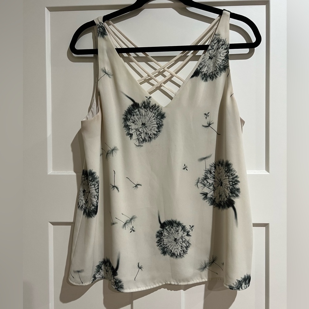 Double v neck sleeveless top